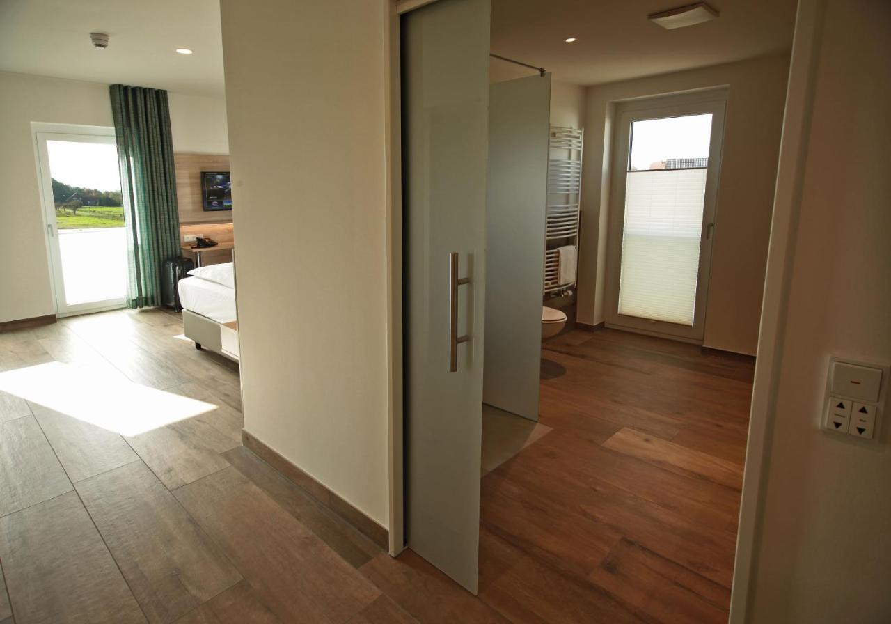 Hotel Weinhaus Moehle 바트왼하우젠 외부 사진