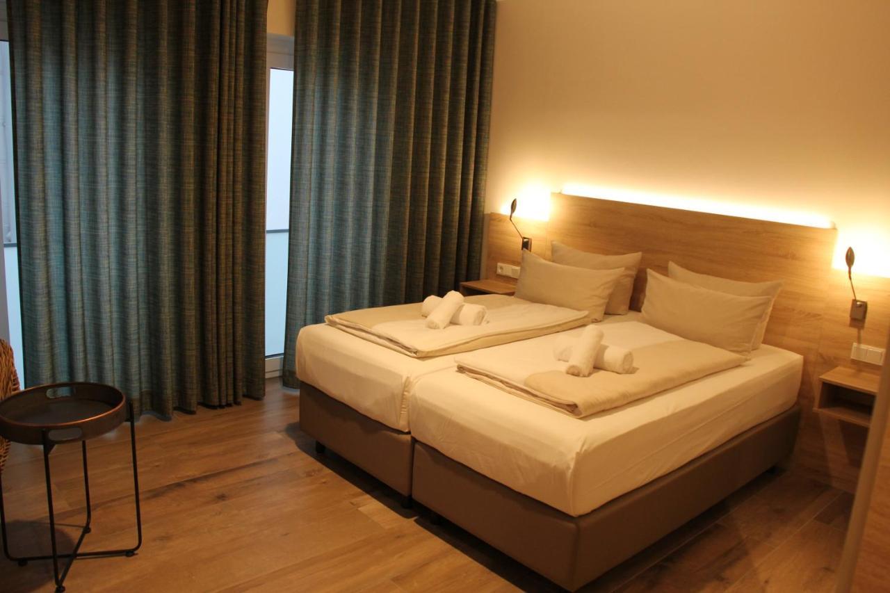 Hotel Weinhaus Moehle 바트왼하우젠 외부 사진